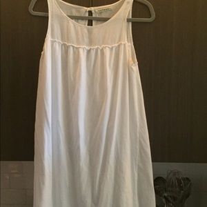 White summer dress by Velvet. Size M